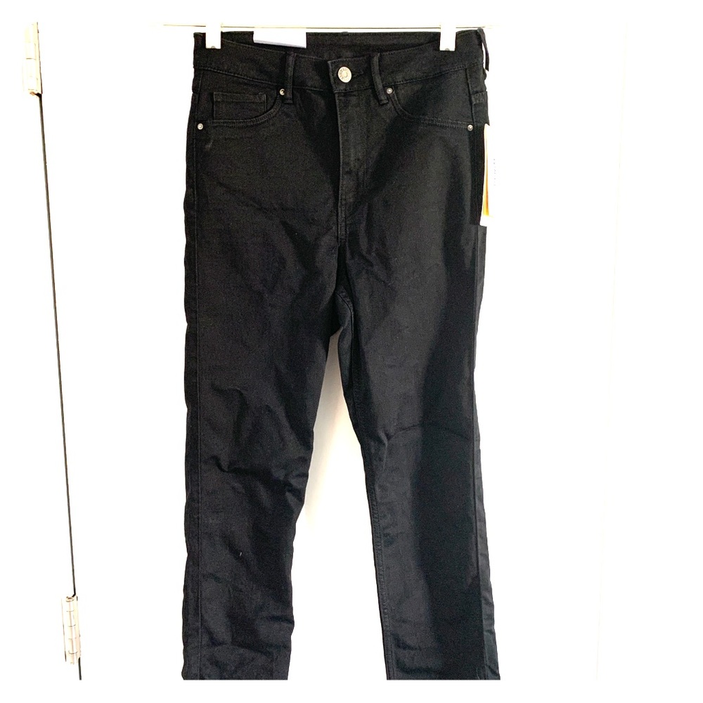 Women’s black H&M skinny jeans